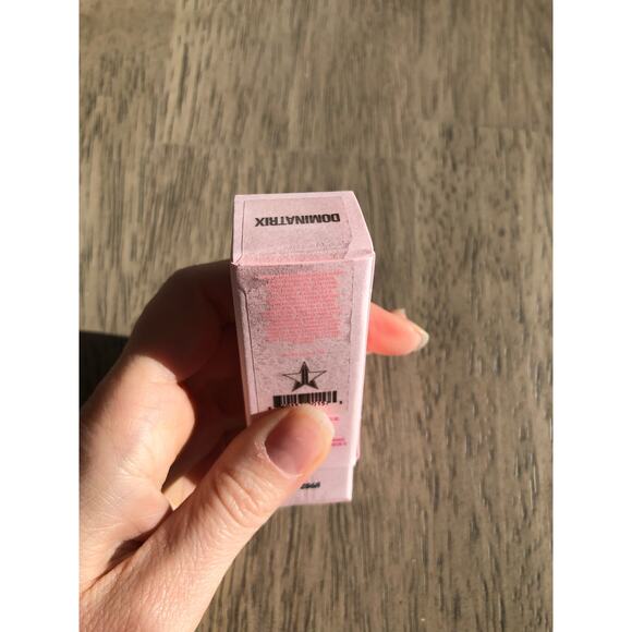 Jeffree Star Velvet Trap Lipstick in Dominatrix - Picture 8 of 8